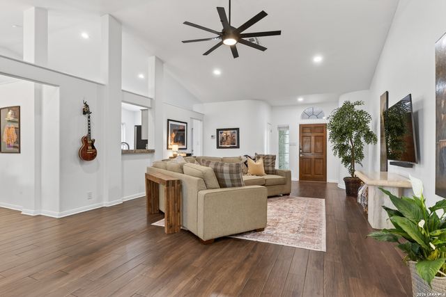 13627 SUMMER GLEN DR, San Antonio, TX 78247