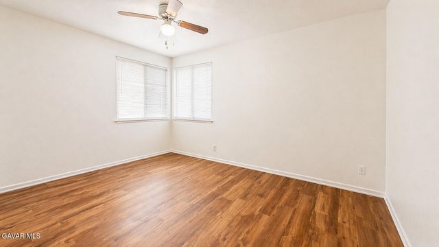 1140 W Avenue H12, Lancaster, CA 93534