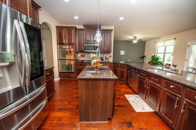 30 Lazy Willow Drive, Simpsonville, SC 29680