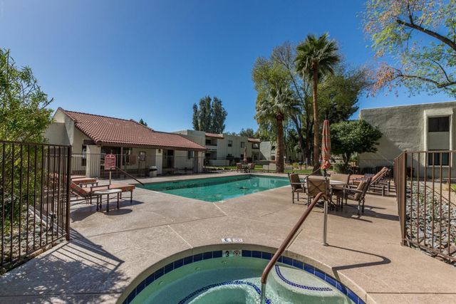 10444 N 69th Street Apt 206, Paradise Valley, AZ 85253