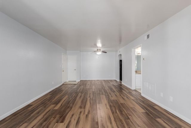 10444 N 69th Street Apt 206, Paradise Valley, AZ 85253