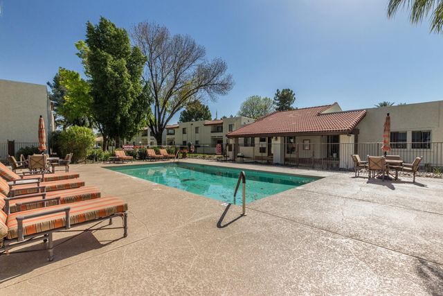 10444 N 69th Street Apt 206, Paradise Valley, AZ 85253