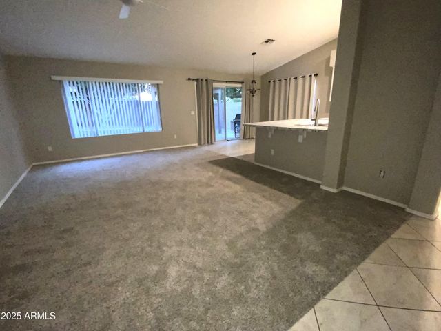 6337 E ROCHELLE Street E, Mesa, AZ 85215