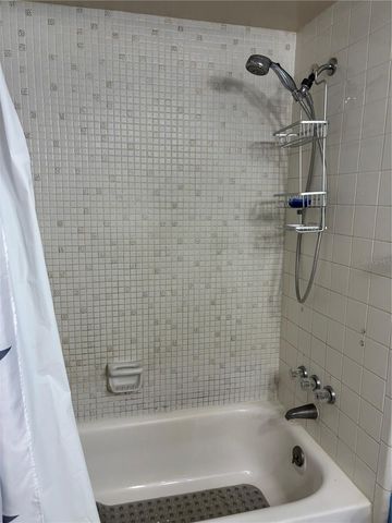 6000 1ST AVENUE S 14, St Petersburg, FL 33707