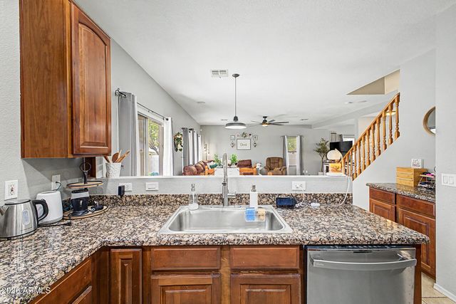 11421 E FLORIAN Avenue, Mesa, AZ 85208