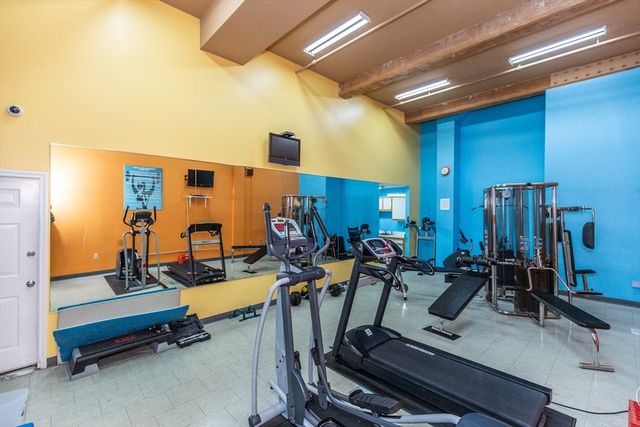 15 Higgins St 201, Smithfield, RI 02917