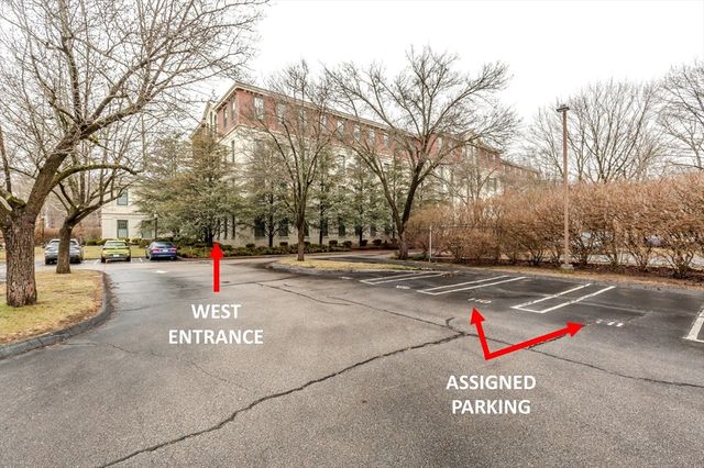 15 Higgins St 201, Smithfield, RI 02917