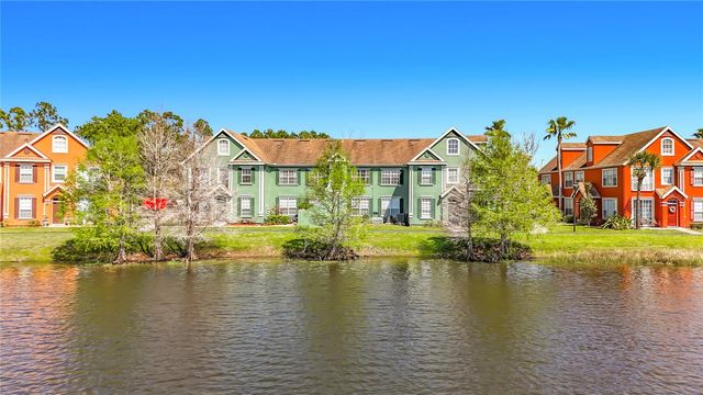 9068 LAKE CHASE ISLAND WAY 9068, Tampa, FL 33626