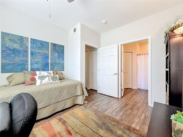 9068 LAKE CHASE ISLAND WAY 9068, Tampa, FL 33626