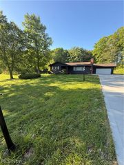 5082 Cork Cold Springs Road, Geneva, OH 44041