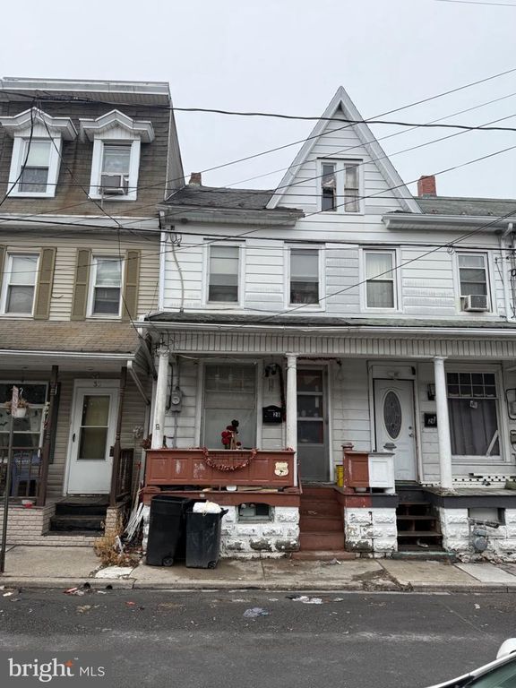 28 S FRANKLIN ST, Shamokin, PA 17872