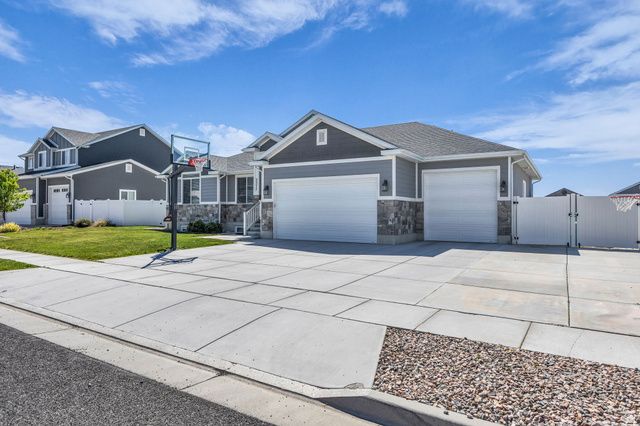 3377 S 2400 W, West Haven, UT 84401