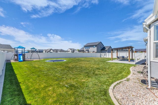 3377 S 2400 W, West Haven, UT 84401