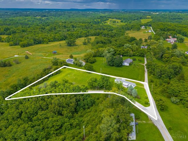 33 Stricklett Road, Manchester, OH 45144