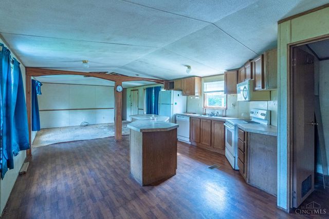 33 Stricklett Road, Manchester, OH 45144