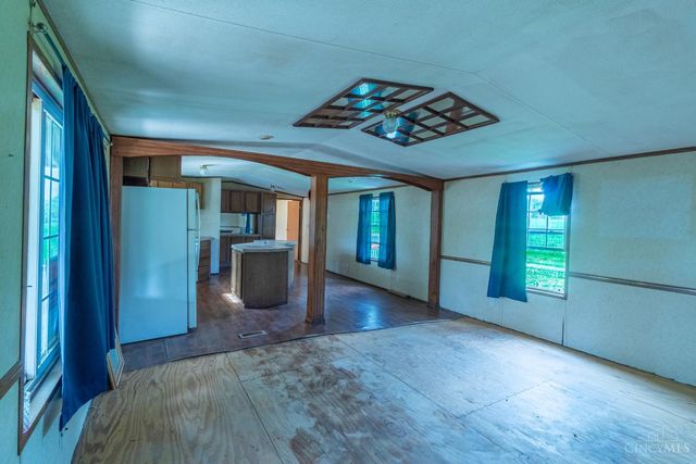 33 Stricklett Road, Manchester, OH 45144