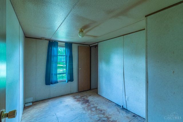 33 Stricklett Road, Manchester, OH 45144