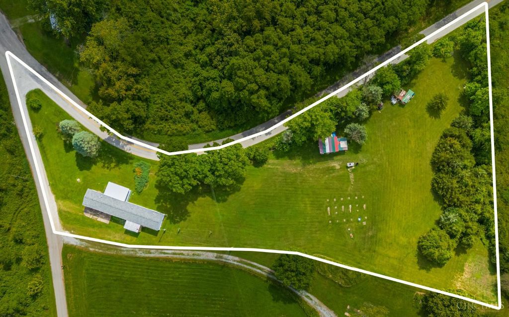 33 Stricklett Road, Manchester, OH 45144