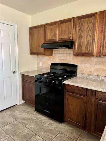 1309 Parkwoods Terrace, Oklahoma City, OK 73110
