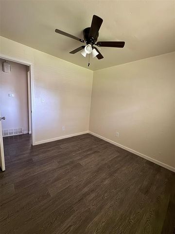 1309 Parkwoods Terrace, Oklahoma City, OK 73110