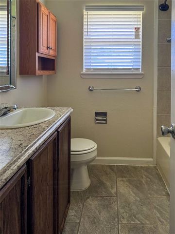 1309 Parkwoods Terrace, Oklahoma City, OK 73110