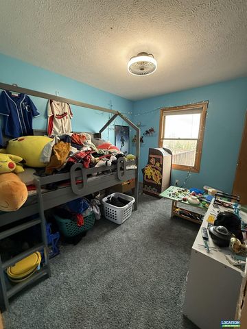 5921 NW 12 Street, Lincoln, NE 68521