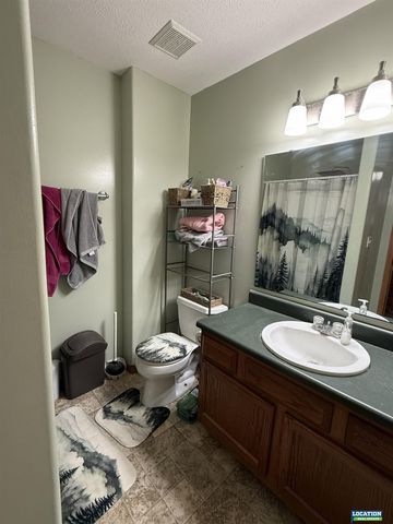 5921 NW 12 Street, Lincoln, NE 68521