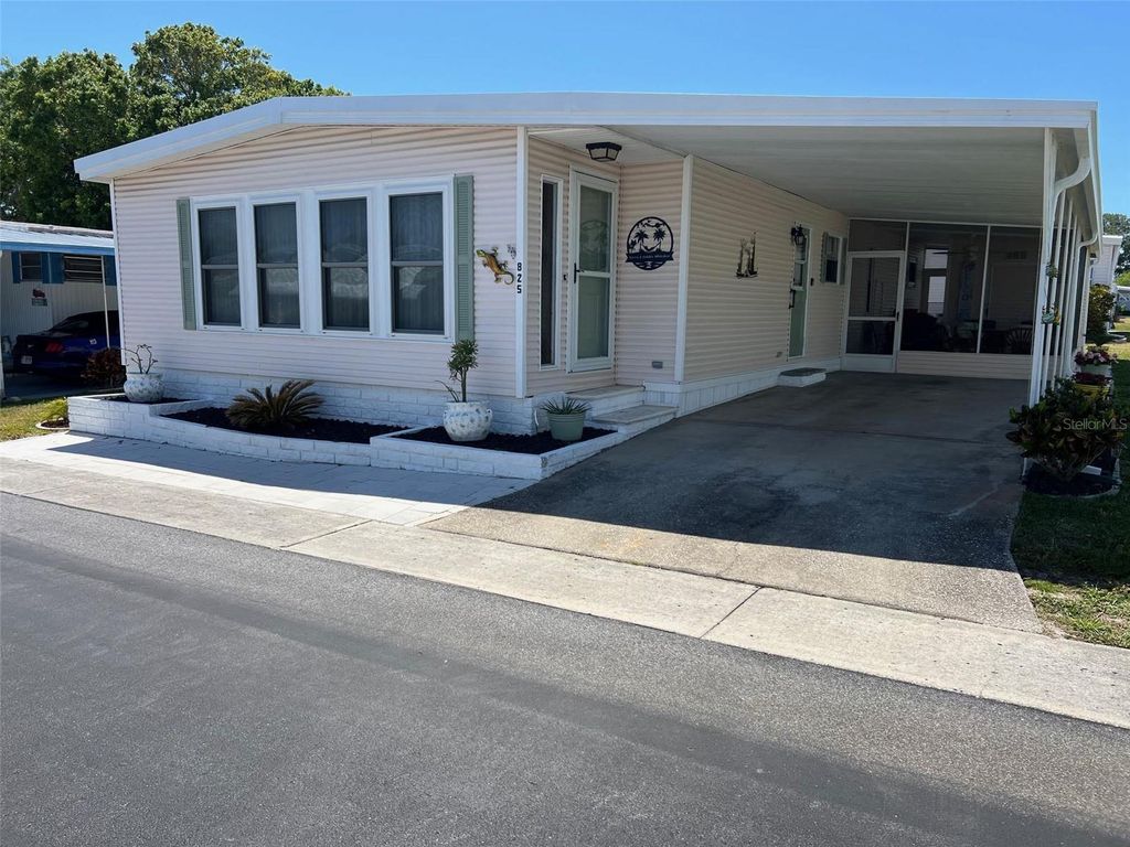 825 COCONUT PALM STREET, Largo, FL 33778