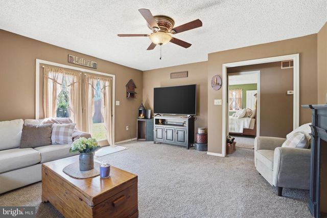 118 W CLINTON ST, Clayton, NJ 08312