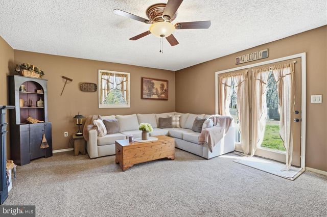 118 W CLINTON ST, Clayton, NJ 08312