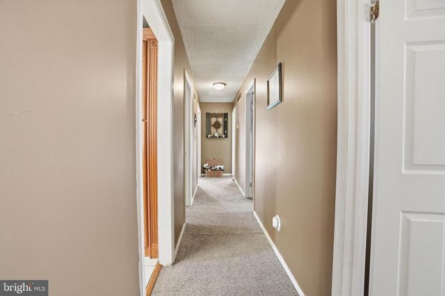 118 W CLINTON ST, Clayton, NJ 08312