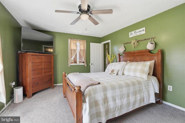 118 W CLINTON ST, Clayton, NJ 08312