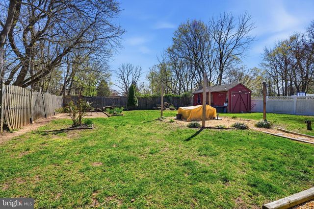 118 W CLINTON ST, Clayton, NJ 08312