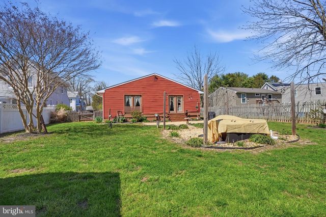 118 W CLINTON ST, Clayton, NJ 08312