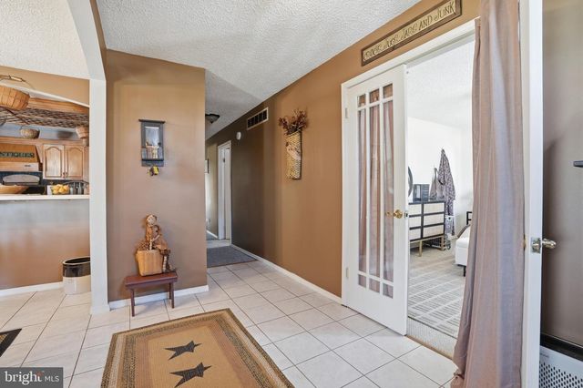 118 W CLINTON ST, Clayton, NJ 08312