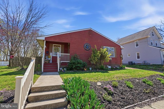 118 W CLINTON ST, Clayton, NJ 08312