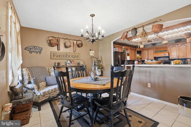 118 W CLINTON ST, Clayton, NJ 08312