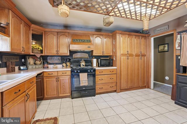 118 W CLINTON ST, Clayton, NJ 08312