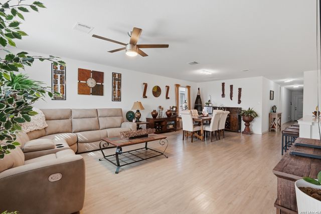 32026 SHRUBLAND DR, Bulverde, TX 78163