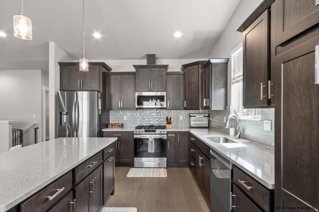 5008 CARLA DR, Cheyenne, WY 82009