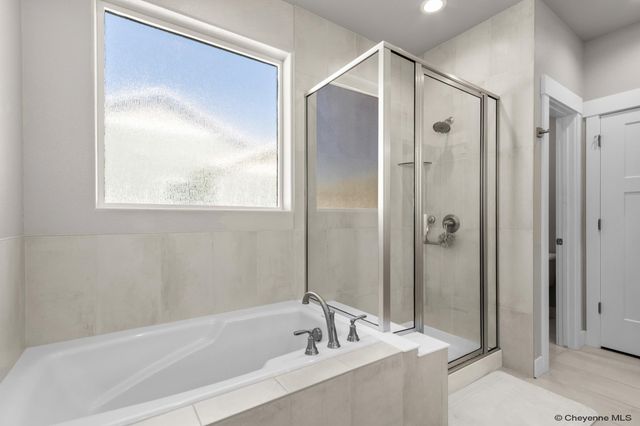 5008 CARLA DR, Cheyenne, WY 82009