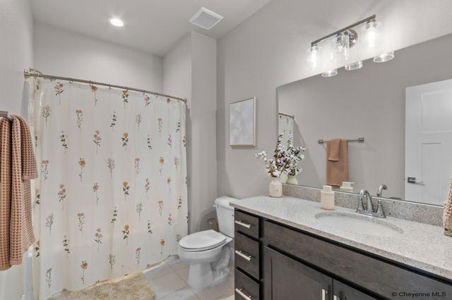 5008 CARLA DR, Cheyenne, WY 82009