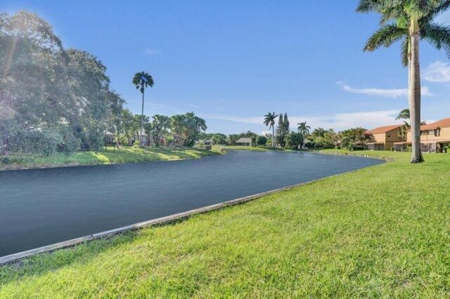 19943 Villa Lante Place, Boca Raton, FL 33434