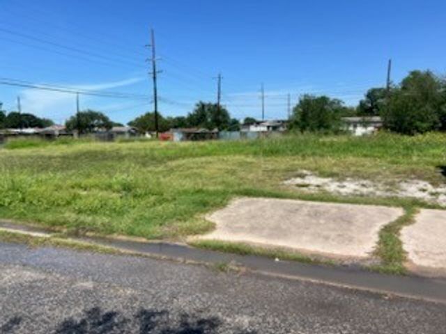 2901 Gollihar, Corpus Christi, TX 78415