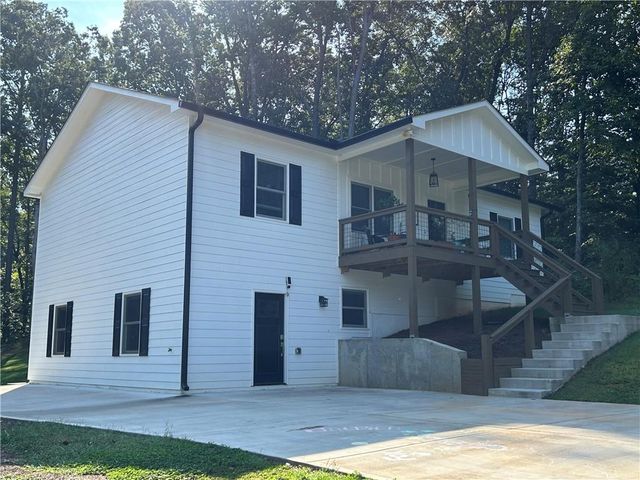 215 Pinecone Lane, Canton, GA 30114