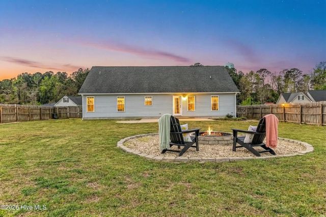 127 Killis Boulevard, Richlands, NC 28574