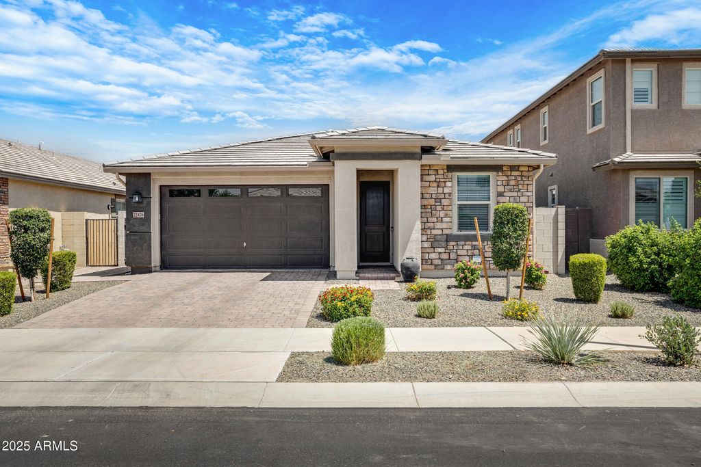 22476 E INDIANA Avenue, Queen Creek, AZ 85142