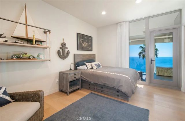 709 Kendall Drive, Laguna Beach, CA 92651