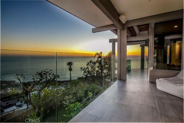 709 Kendall Drive, Laguna Beach, CA 92651