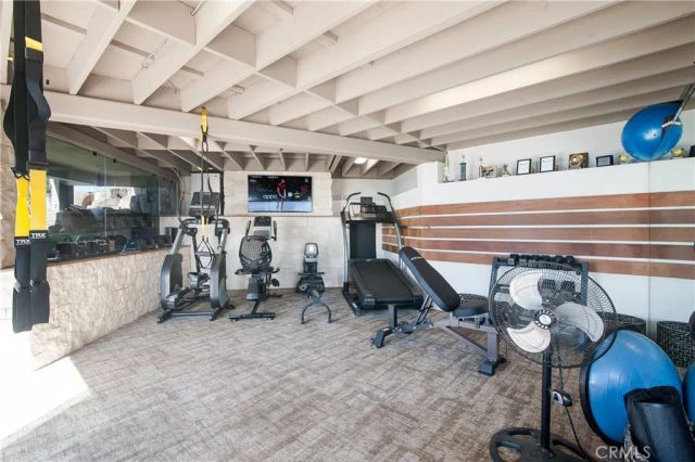 709 Kendall Drive, Laguna Beach, CA 92651